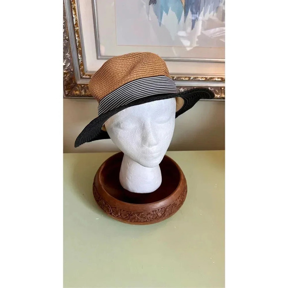 Vintage Handmade Women’s Yarn Tennis Hat Tan Black Wide Brim Small - Picture 1 of 8